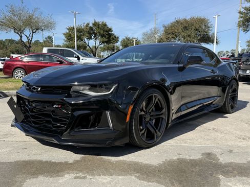 Used 2022 Chevrolet Camaro ZL1 image 9