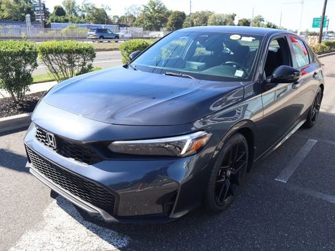Used 2025 Honda Civic Sport image 9