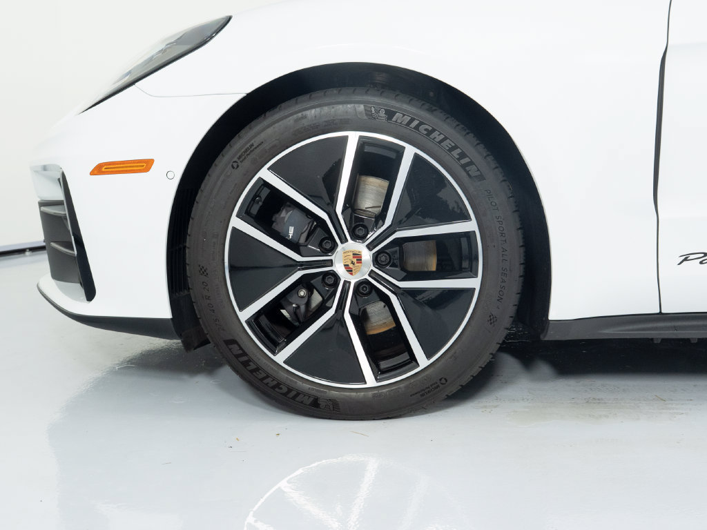 Certified 2026 Porsche Panamera 4 AWD/4WD image 14