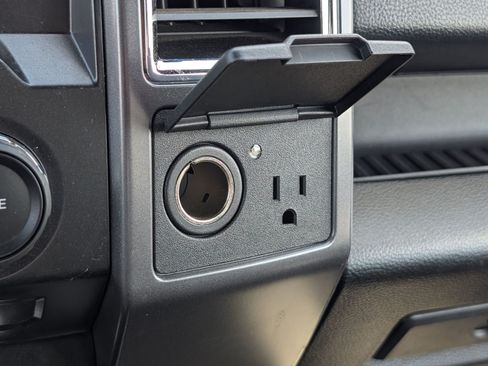 Used 2016 Ford F150 XLT w/ Equipment Group 302A Luxury AWD/4WD image 22