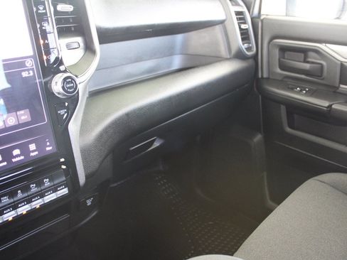 Used 2026 RAM 2500 Tradesman AWD/4WD image 32