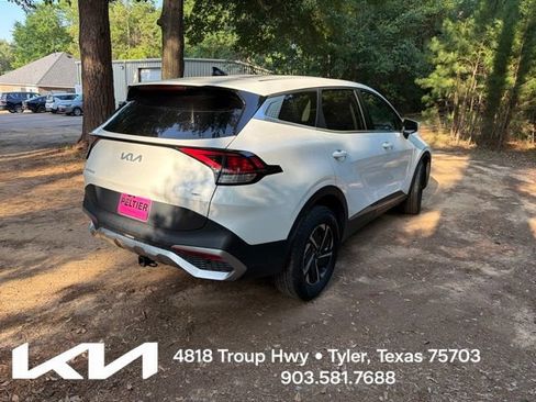 Used 2023 Kia Sportage LX AWD/4WD image 9