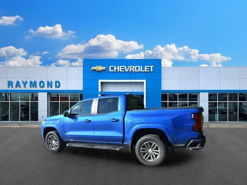 Used 2023 Chevrolet Colorado LT w/ LT Convenience Package AWD/4WD image 4