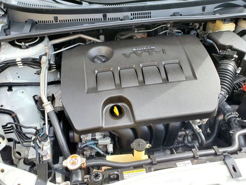 Used 2017 Toyota Corolla SE FWD image 45