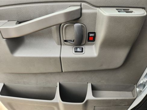 New 2025 Chevrolet Express 3500 w/ Power Convenience Package image 24