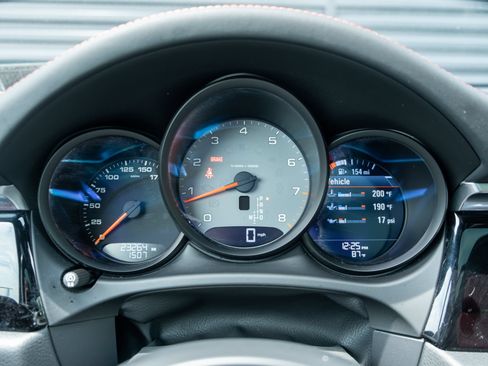 Certified 2021 Porsche Macan S AWD/4WD image 27