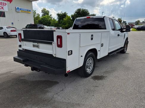 Used 2018 Ford F250 XL w/ Power Equipment Group RWD image 5