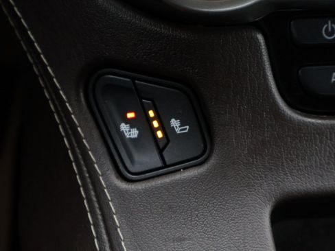 Used 2015 Chevrolet Tahoe LT w/ Luxury Package image 23