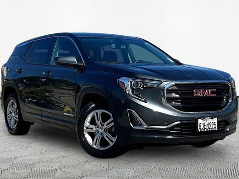 Used 2018 GMC Terrain SLE FWD image 1