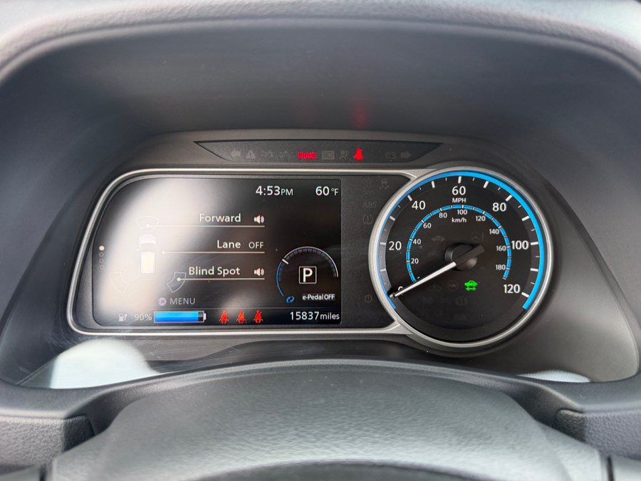 Used 2025 Nissan Leaf S FWD image 11