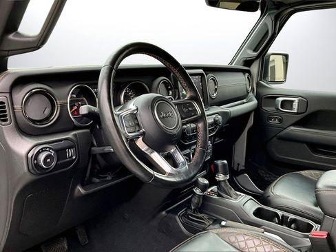 Certified 2023 Jeep Wrangler Sahara image 19