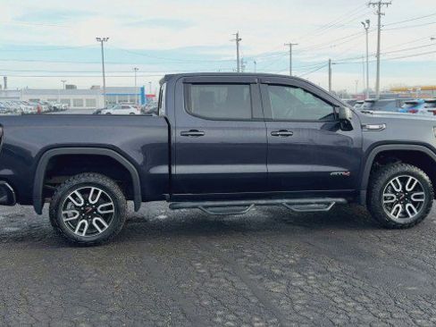 Used 2022 GMC Sierra 1500 AT4 w/ AT4 Preferred Package image 9
