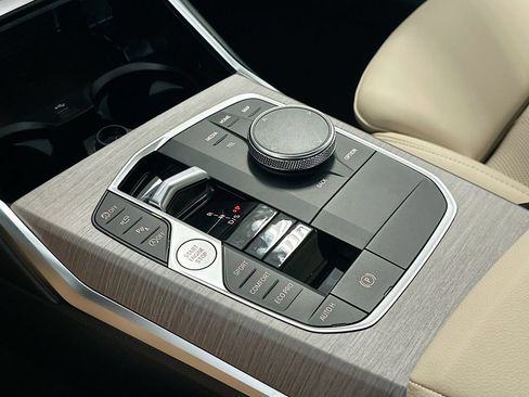 New 2026 BMW 330i xDrive Sedan w/ Premium Package AWD/4WD image 15