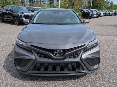 Used 2021 Toyota Camry SE w/ Convenience Package FWD image 9