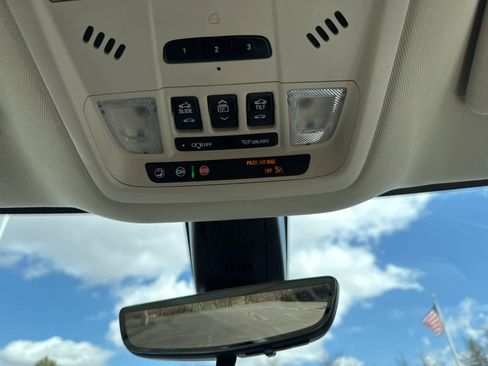 Used 2023 Buick Enclave Essence w/ Experience Buick Package image 26