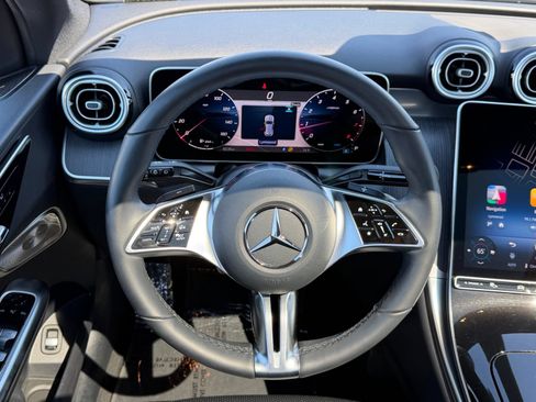 Used 2026 Mercedes-Benz GLC 300 4MATIC image 23