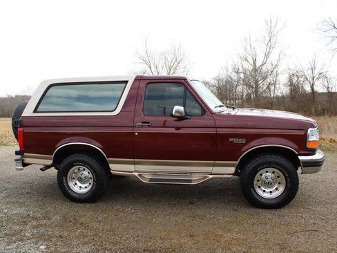 Used 1996 Ford Bronco Eddie Bauer image 3