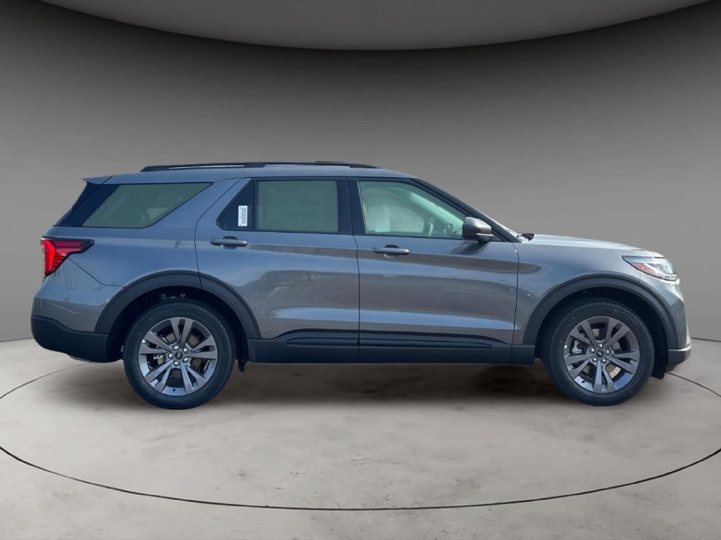 New 2026 Ford Explorer Active w/ Active Comfort Package AWD/4WD image 4