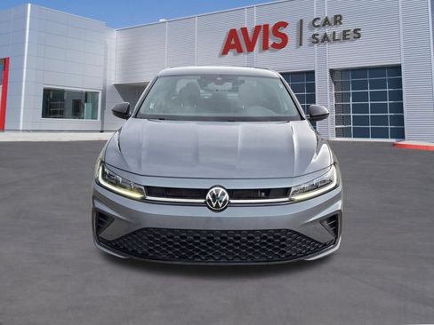Used 2025 Volkswagen Jetta Sport FWD image 2