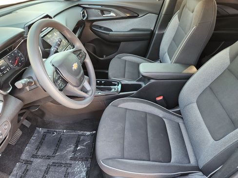 Used 2023 Chevrolet TrailBlazer LT w/ Convenience Package image 15