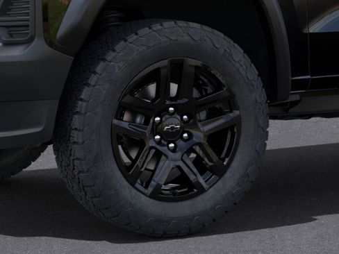 New 2025 Chevrolet Colorado Trail Boss w/ Midnight Edition image 9