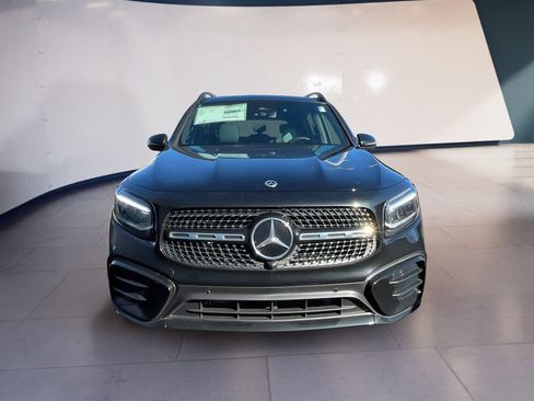 Used 2026 Mercedes-Benz GLB 250 4MATIC image 5