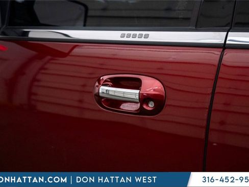 Used 2017 Lincoln Navigator L Reserve image 28