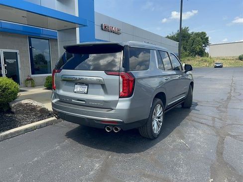 Used 2023 GMC Yukon Denali w/ Advanced Technology Package AWD/4WD image 7