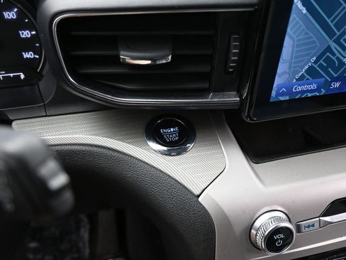 Certified 2023 Ford Explorer XLT w/ Equipment Group 202A image 17