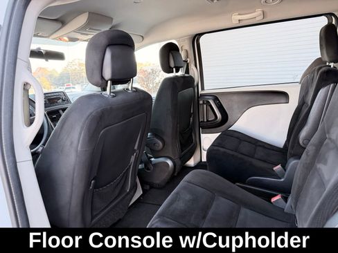 Used 2016 Dodge Grand Caravan SE w/ Quick Order Package 29E SE image 16