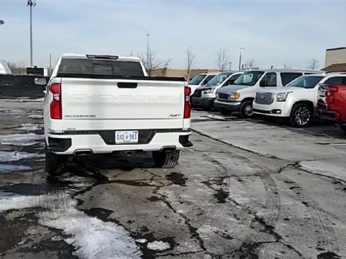 Used 2024 Chevrolet Silverado 1500 RST image 7