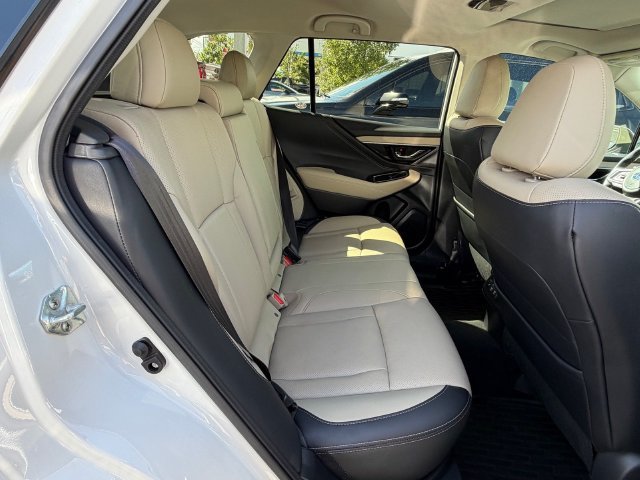 Used 2022 Subaru Outback Limited AWD/4WD image 5