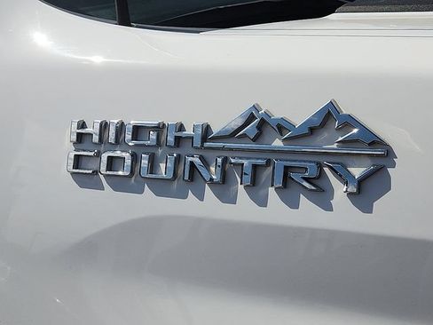 Certified 2024 Chevrolet Silverado 3500 High Country w/ High Country Premium Package AWD/4WD image 8