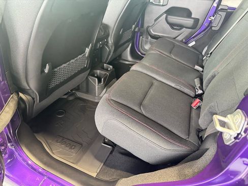 Used 2026 Jeep Wrangler Unlimited Rubicon image 16