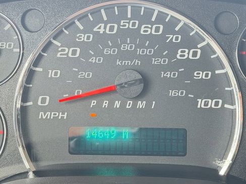 Used 2024 Chevrolet Express 2500 Work Van w/ Driver Convenience Package image 20