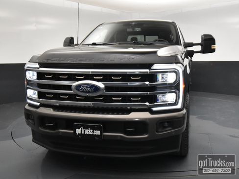 Used 2023 Ford F250 King Ranch w/ FX4 Off-Road Package image 53