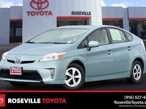 Used 2013 Toyota Prius Two image 1