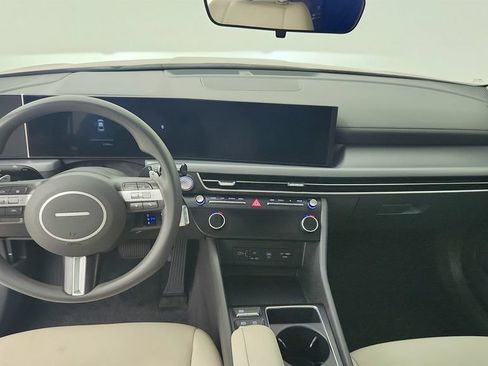 Used 2025 Hyundai Sonata SEL FWD image 21