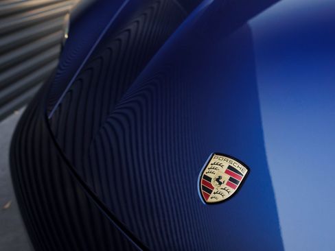 Used 2020 Porsche Taycan Turbo S image 38