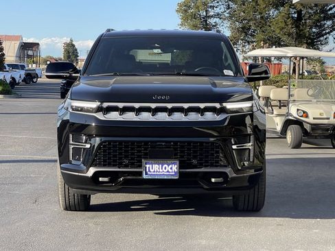 New 2026 Jeep Grand Wagoneer L 4WD w/ HD Trailer Tow Package image 4