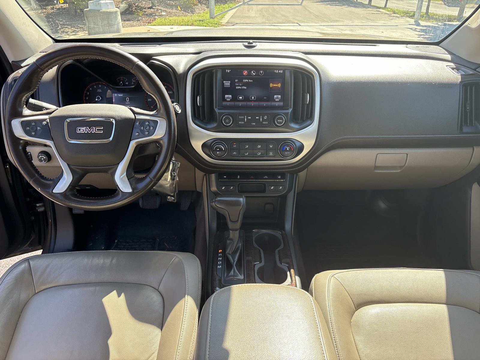 Used 2015 GMC Canyon SLT w/ Driver Alert Package AWD/4WD image 32