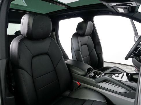 New 2026 Porsche Cayenne AWD/4WD image 24
