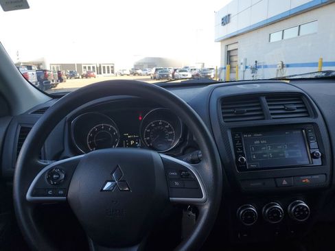 Used 2023 Mitsubishi Outlander Sport SE image 24