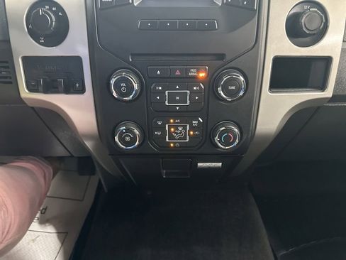 Used 2014 Ford F150 XLT w/ Equipment Group 302A Luxury AWD/4WD image 44