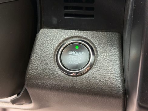 Used 2019 Ford Expedition Limited w/ Equipment Group 301A AWD/4WD image 28