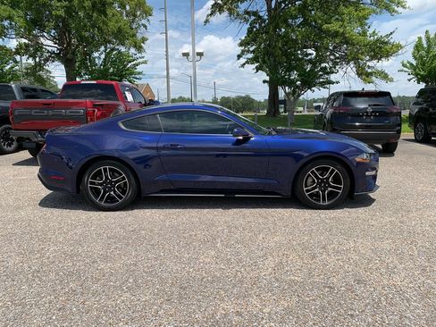 Used 2020 Ford Mustang Coupe w/ Equipment Group 101A RWD image 2