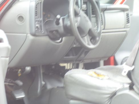 Used 2004 Chevrolet Silverado 1500 W/T image 21