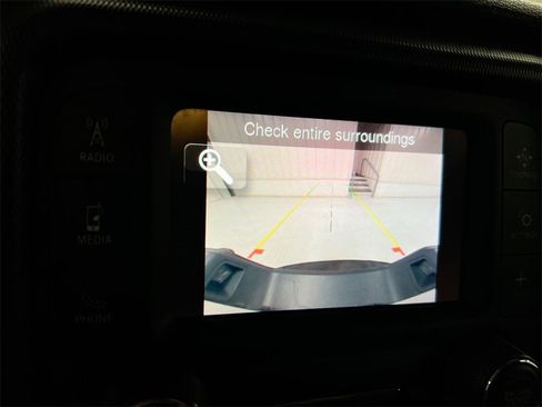 Used 2020 Jeep Gladiator Sport w/ Quick Order Package 24S image 17