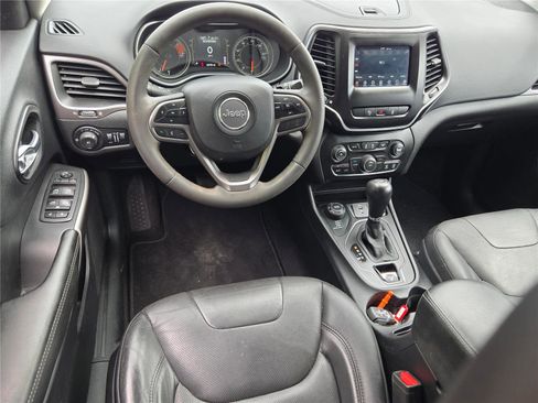 Used 2021 Jeep Cherokee Latitude Lux AWD/4WD image 16