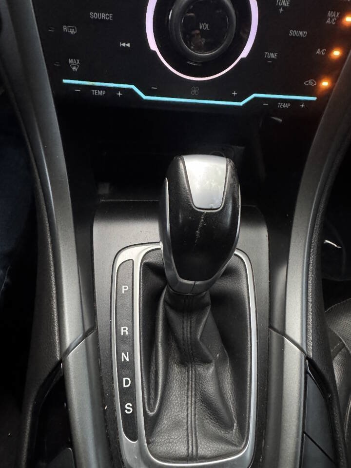 Used 2015 Ford Fusion Titanium FWD image 26